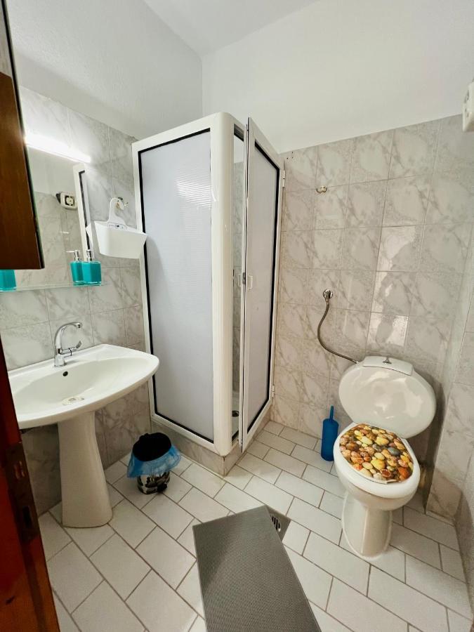 Atlantis Apartments Vrasná Zewnętrze zdjęcie